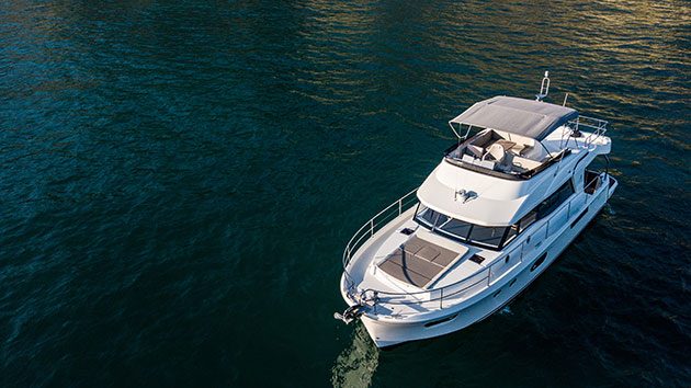 Beneteau Swift Trawler 47 exterior