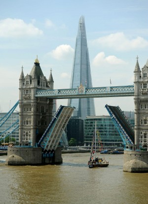 Clipper Race Finish London 2014