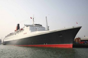 Queen Elizabeth 2 at Southampton's Western Docks, 22 April 2008